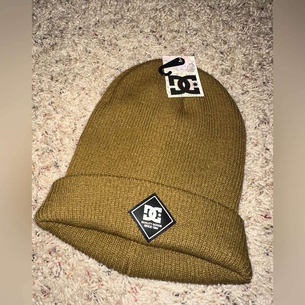Beanie Beanie Green/brown🤎💚 hat warm cozy beanie dc